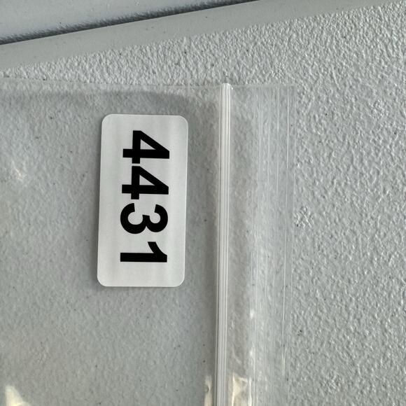 Vintage I’d Help You But I’m Stuck To‎ This Chair T-Shirt Men’s L Gray Humor Y2K - Picture 6 of 6